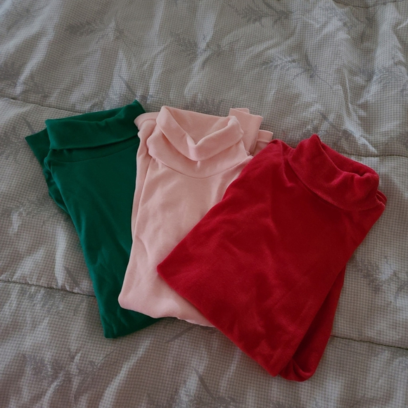 Stylish Women's Turtleneck Bundle - Medium, Red/Pink/Green - Picture 2 of 9
